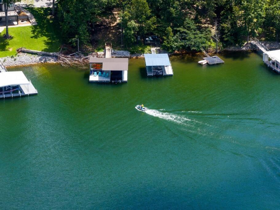 New Home, Dock, Kayaks, Game Room, Water Views Winchester Exterior photo